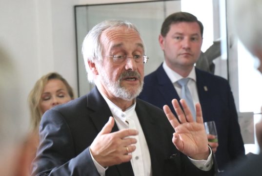 Dr. Rolf Jessewitsch ist Gründungsdirektor des Zentrums für verfolgte Künst in Solingen-Gräfrath. (Archivfoto: © Bastian Glumm)