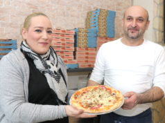 Sind stolz auf die Pizza im "La Piccola Italia": Loredana Cerchione und Rocco Citera. (Foto: © Bastian Glumm)