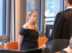 Eine Solingerin muss sich vor dem Landgericht Wuppertal verantworten. Der 28-Jährigen wird vorgeworfen, im September 2020 fünf ihrer sechs Kinder in der Wohnung in der Hasseldelle ermordet zu haben. (Foto: © Bergische Blaulichtnews/Oelbermann)