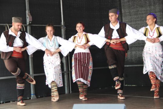 Im Walder Stadtpark findet am Samstag das 21. Internationale Kultur- und Umweltfest „Leben braucht Vielfalt" statt. (Archivfoto: © Bastian Glumm)