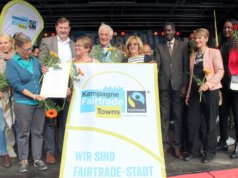 Im Zuge des 17. internationalen Kultur- und Umweltfestes „Leben braucht Vielfalt“ wurde Solingen am Samstagnachmittag als „Fairtrade-Town“ ausgezeichnet. (Foto: © Bastian Glumm)
