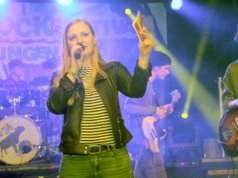 Bei der „BST Nacht der Songpoeten“ am 6. Oktober präsentiert die Solinger Sängerin Luisa Skrabic ihre eigenen deutschsprachigen Songs und ihr Debütalbum „Insel aus Glück“. (Archivfoto: © Bastian Glumm)