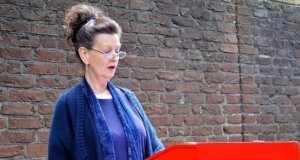 „Das Flüstern der Ruinen“: Atmosphärische Lesung mit Martina Hörle Die Solinger Autorin Martina Hörle stellt jetzt ihr neues Buch vor. (Foto: © Martina Hörle)