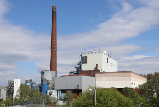 Im Solinger Müllheizkraftwerk (MHKW) werden Hausmüll und hausmüllähnliche Gewerbeabfälle entsorgt. Die Entsorgung ist eine Dienstleistung für alle Haushalte und Gewerbetreibende in Solingen. (Foto: © Bastian Glumm)