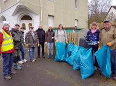 Am vergangenen Samstag hat der NABU Stadtverband Solingen gemeinsam mit den Ohligser Jongens und der Oase Ohligs Ost Müll gesammelt. (Foto: © NABU Solingen)