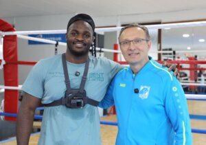Nelvie Tiafack (li.), Bronzemedaillengewinner im Superschwergewicht bei den Olympischen Spielen in Paris 2024, und Duško Tomić von den Solinger Panther. (Foto: © Bastian Glumm)
