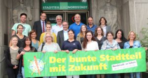 Veranstalter, Organisatoren und die vielen Kooperationspartner des 11. Nordstadtfestes freuen sich auf die Stadtteilparty, die am 8. Juli auf dem Rathausplatz und drumherum steigen wird. (Foto: © B. Glumm)