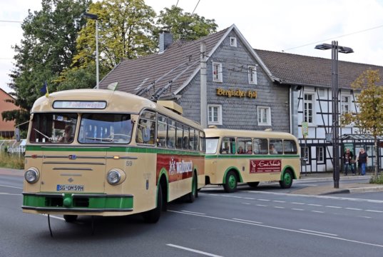 Seit 25 Jahren fährt der Obus auch in Aufderhöhe. Daran erinnerte am Sonntag das Solinger Obus-Museum. (Foto: © Das SolingenMagazin)