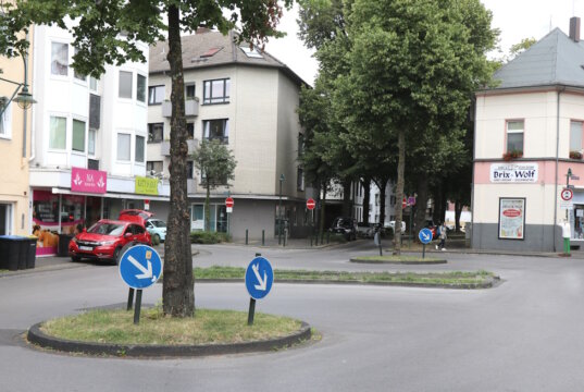Der "Doppelkreisel" an der Lennestraße in Ohligs soll verschwinden. (Foto: © Bastian Glumm)