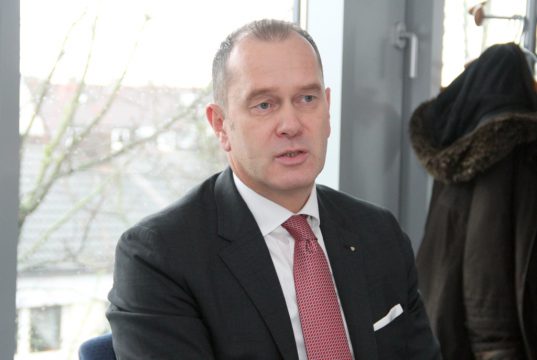 Stefan Grunwald ist Vorstandsvorsitzender der Stadt-Sparkasse Solingen. (Foto: © Bastian Glumm)