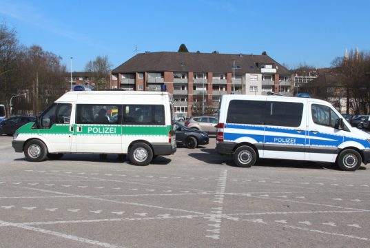 Zu einem Raubdelikt kam es am Freitagabend auf dem Parkplatz Weyersberg. Die Polizei sucht Zeugen. (Archivfoto: © Bastian Glumm)