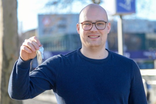 Seit Oktober letzten Jahres vermittelt die Firma mellon um Chef Philip Schur aus Bochum Schlüsseldienste zum Festpreis, um Verbraucher vor hohen Kosten zu schützen. (Foto: © Mellon Services GmbH)