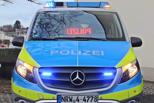 Die nordrhein-westfälische Polizei nutzt künftig den Mercedes Vito als Einsatzfahrzeug im Streifendienst. In Wuppertal ist der erste Vito seit Ende Dezember im Einsatz. (Foto: © Tim Oelbermann)