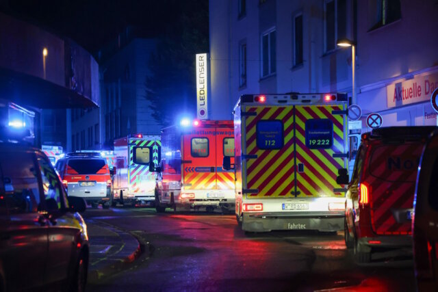 Am Freitagabend wurden auf dem Fronhof in der Innenstadt in Solingen bei einem Amoklauf mit einem Messer mindestens drei Menschen getötet. (Foto: © Tim Oelbermann)