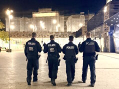 Die Polizei führte am Freitag großangelegte Kontrollen in Wuppertal und Solingen durch. (Foto: © Polizei Wuppertal)