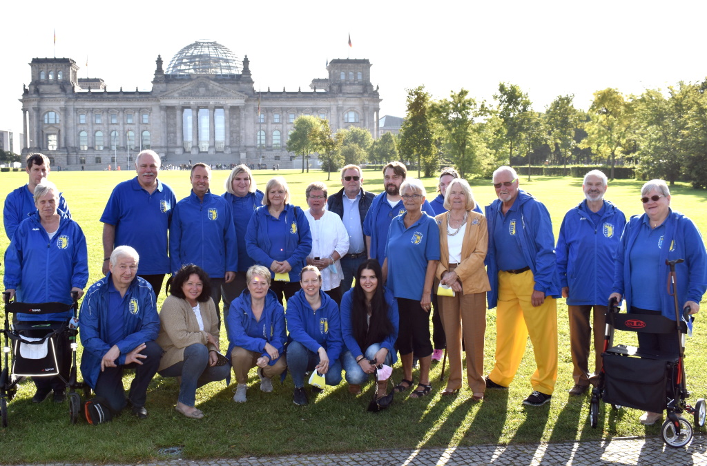 Ihre diesjährige Vereinstour führte die Karnevalisten der Prinzengarde Blau-Gelb Solingen-Ohligs nach Berlin. (Foto: © Prinzengarde Solingen-Ohligs)