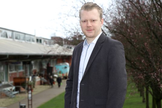 Raoul Brattig (FDP) wünscht sich in Solingen noch mehr Engagement in Sachen Kunst und Kultur. (Foto: © Bastian Glumm)