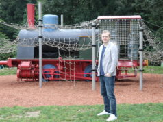Kinder und Jugendliche sind die Zukunft Solingens. Deshalb müsse sich die Klingenstadt in diesem wichtigen Bereich viel mehr engagieren, meint OB-Kandidat Raoul Brattig von der Solinger FDP: (Foto: © Bastian Glumm)