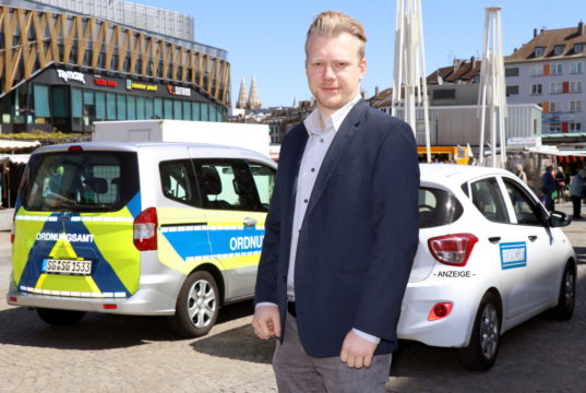 Raoul Brattig tritt für die Solinger FDP als Oberbürgermeister-Kandidat zur Wahl an. Er würde gerne das Sicherheitsgefühl der Solinger Bevölkerung stärken. (Foto: © Bastian Glumm)