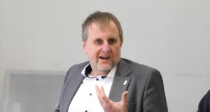 Carsten Zimmermann leitet den neuen Stab Innenstadt, der im Ressort des Oberbürgermeisters angesiedelt ist. (Foto: © Bastian Glumm)