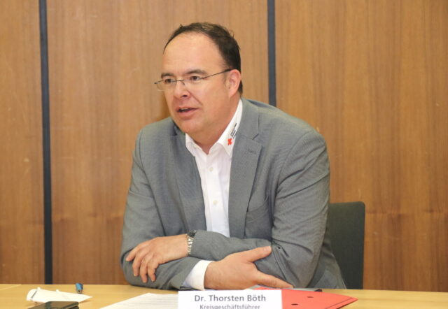 Dr. Thorsten Böth ist Geschäftsführer des DRK-Kreisverbandes Solingen. (Foto: © Bastian Glumm)