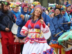 Auf ausgelassenen Straßenkarneval muss in Solingen dieses Jahr wieder verzichtet werden, denn der Rosenmontagszug wurde jetzt abgesagt. (Archivfoto: © Bastian Glumm)