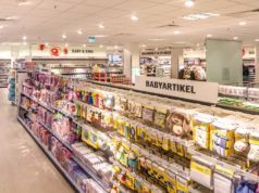 Am kommenden Samstag eröffnet die Drogeriemarkt-Kette Rossmann eine neue Filiale in den Clemens-Galerien und zieht in die Räume des Vormieters dm. (Symbolfoto: © Rossmann)