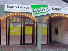 Noch sind die Schaufenster der neuen Filiale des Sanitätshauses Köppchen in Leichlingen verklebt. Denn feierlich eröffnet wird erst kommende Woche. (Foto: © Sanitätshaus Köppchen)