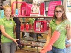 In der kommenden Woche dreht sich im Ohligser Sanitätshaus Köppchen alles rund um die Themenkomplexe Lymph- und Lipödeme. Die Mitarbeiterinnen und Mitarbeiter des Hauses informieren über Produkte und Behandlungsmethoden. (Foto: © Bastian Glumm)