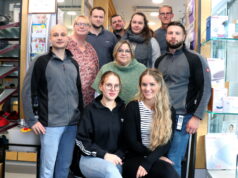 Das Team des Sanitätshaus Köppchen freut sich zum Last-Minute-Geschenkeshopping am Donnerstag und am Freitag auf viele Besucher. (Foto: © Bastian Glumm)