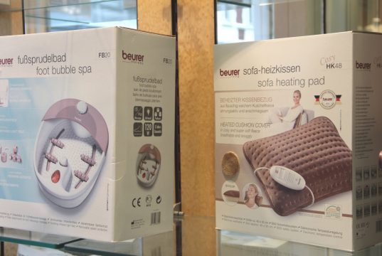 Nachlässe in Höhe von zehn Prozent gibt das Sanitätshaus Köppchen auf Miederwaren und auch auf Produkte der Firma Beurer. Der Wintersale läuft noch bis zum 14. Februar. (Foto: © Bastian Glumm)