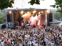 Kölsche Mundartband Kasalla und die Coverband Bounce feierten mit mehr als 2.000 Besuchern ein musikalisches Wochenende auf Schloss Burg. (Foto: © Tim Oelbermann)