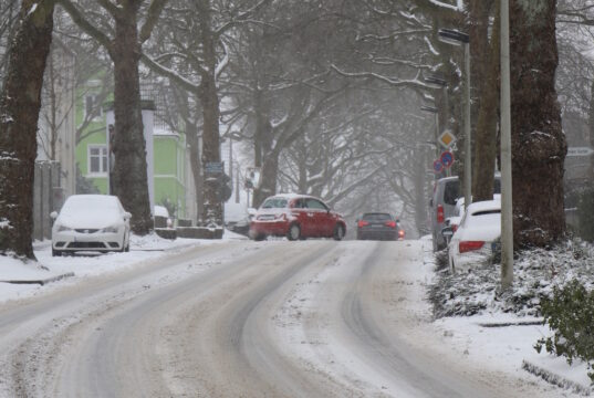 Schneefall sorgte in Solingen für Verkehrsbehinderungen. (Archivfoto: © Bastian Glumm)