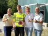 Solinger Schülerlotse gewinnt NRW-Landeswettbewerb Freuen sich über den Erfolg: v.li. Daniela Berghaus, Verkehrssicherheitsberaterin der Polizei, Schülerlotse Emil Westphal, Katrin Grastat Verkehrssicherheitsberaterin der Polizei und Ulli Schmidt, Vorsitzender der Verkehrswacht Solingen. (Foto: © Katrin Grastat)