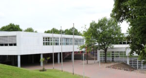 Das Schulzentrum Vogelsang mit Gymnasium und Realschule. (Archivfoto: © Bastian Glumm)