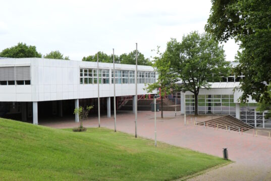 Das Schulzentrum Vogelsang mit Gymnasium und Realschule. (Archivfoto: © Bastian Glumm)