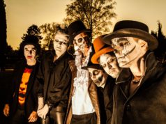 Die Solinger Coverband "See You" wird zu Halloween am 31. Oktober im Theater und Konzerthaus ein gespenstisches Programm präsentieren. (Foto: © See You/Johnny Carbonara)