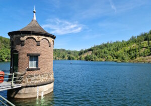 Die Sengbachtalsperre in Glüder. (Archivfoto: © Bastian Glumm)