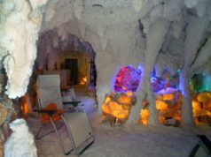 Elf Tonnen Salz sind in Sillis Salzgrotte an der Potsdamer Straße verbaut. Vor allem dem Salz vom Toten Meer wird eine wohltuende Wirkung für die Haut nachgesagt. (Foto: © Sillis Salzgrotte)