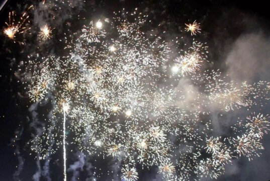 Zum Jahreswechsel gibt es traditionell ein Feuerwerk. (Archivfoto: © Martina Hörle)