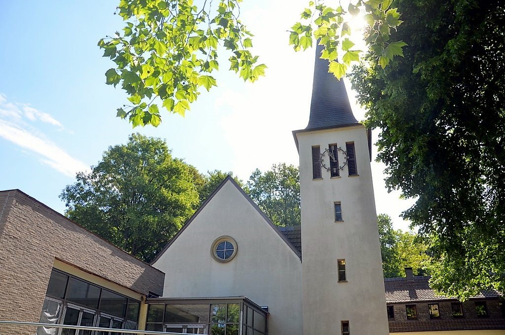 Die Christuskirche in Solingen-Aufderhöhe an der Opladener Straße. (Archivfoto: © Martina Hörle)