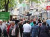 Jedes Jahr im Mai findet auf der Düsseldorfer Straße in Solingen-Ohligs das größte Volksfest in Solingen statt. Das Dürpelfest zieht jedes Jahr über 100.000 Besucher an. (Archivfoto: © Bastian Glumm)
