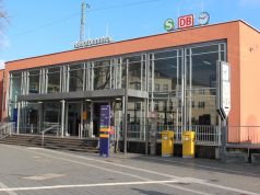 Der Solinger Hauptbahnhof in Ohligs ist Dreh- und Angelpunkt für Tausende Reisende. Und natürlich ist er auch Anlaufpunkt für sozial entwurzelte Menschen. Hier bietet die Bahnhofsmission ihre Hilfe an. (Archivfoto: © Bastian Glumm)