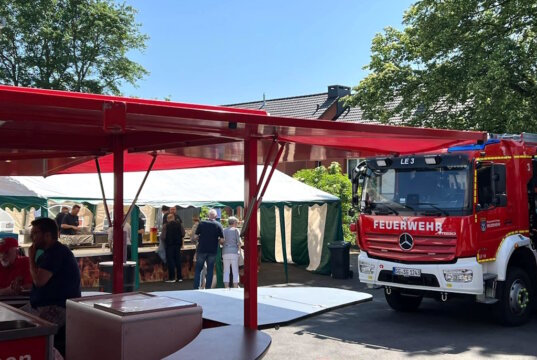 Am kommenden Wochenende: Sommerfest der Feuerwehr Mangenberg mit Familienprogramm, Kinderspaß, Livemusik und Feuerwehrtechnik. (Foto: © Löscheinheit 3 Mangenberg)