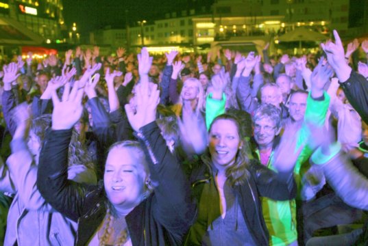 Am kommenden Wochenende wird es in der Solinger Innenstadt wieder rundgehen. Die diesjährige Sommerparty Echt.Scharf.Solingen findet statt. (Archivfoto: © Bastian Glumm)