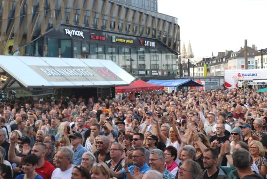 Einen rappelvollen Neumarkt wird es dieses Jahr leider nicht geben, denn die Sommerparty Echt.Scharf.Solingen fällt aus und findet erst 2021 wieder statt. (Archivfoto: © Bastian Glumm)
