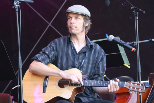 Den Auftakt zur diesjährigen Sommerparty machten am Freitagnachmittag "Django Unchained", die fetzigen Gypsy-Jazz präsentierten. (Foto: © Bastian Glumm)