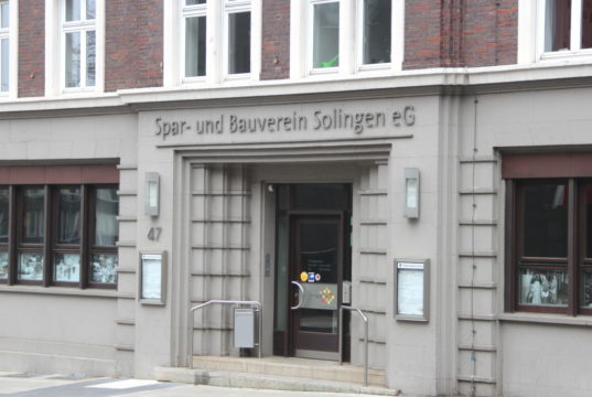 Der Spar- und Bauverein in Solingen hat seinen Sitz an der Kölner Straße. (Foto: © Bastian Glumm)