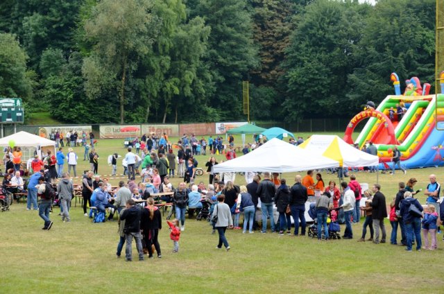 Das Sparkassen-Spielfest findet jedes Jahr auf dem Sportplatz am Weyersberg statt und ist für Kids ein echtes Highlight. (Archivfoto: © Martina Hörle)