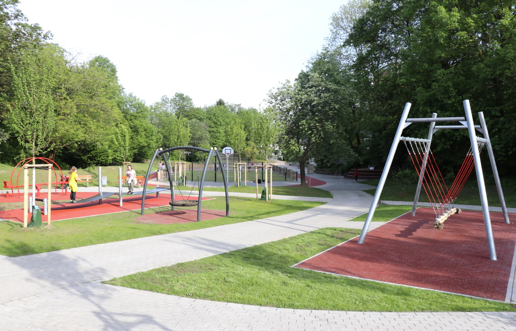 Der Spielplatz Agnesstraße in direkter Nachbarschaft zur Grundschule Klauberg wurde komplett neu gestaltet. (Foto: © Bastian Glumm)